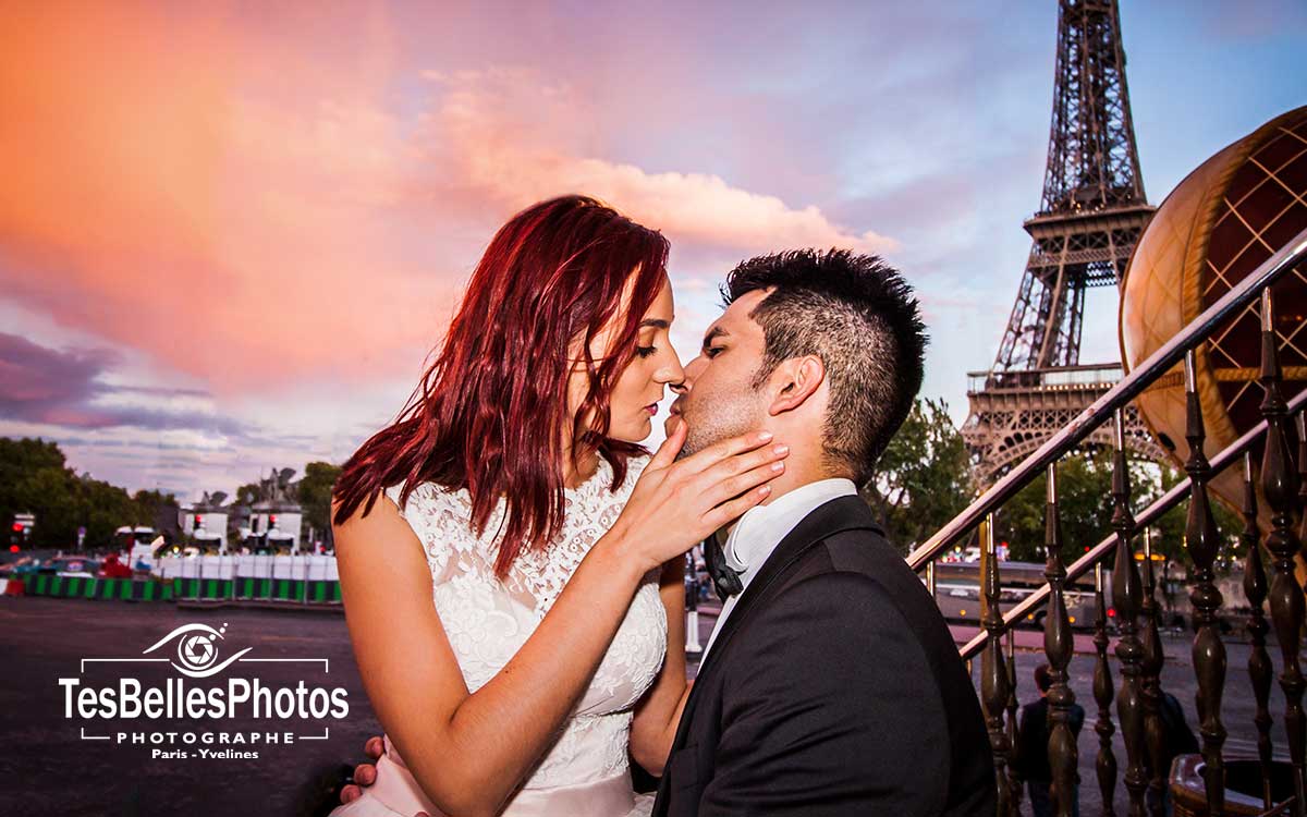 Photo mariage Paris, séance couple à la tour Eiffel photo de mariage à Paris