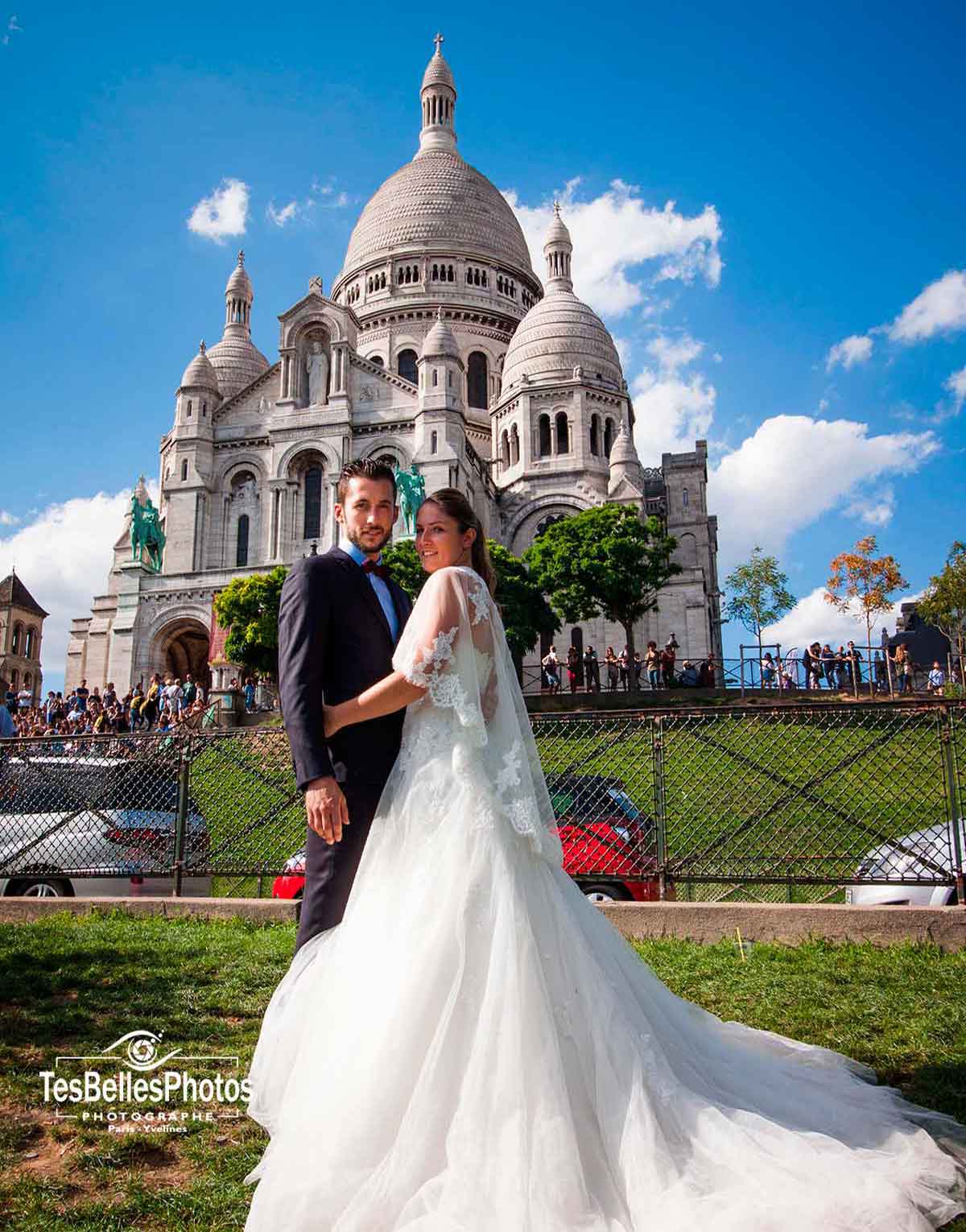Shooting photo couple mariage à Paris Montmartre