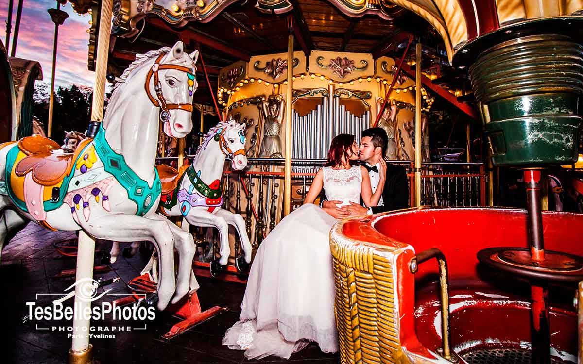 Séance photo couple mariage à Carrousel du Trocadéro Paris