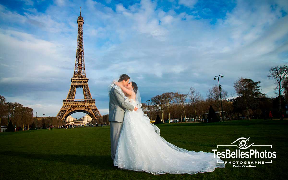 Shooting photo couple extérieur Paris, photo mariage séance couple à Paris
